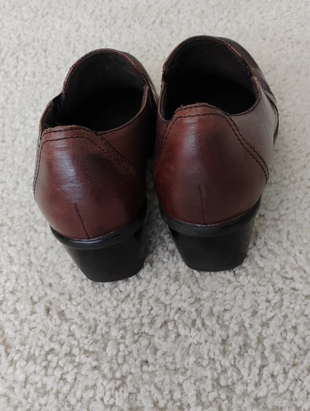 Clarks Partridge Brown Leather Slip On Comfort Loafers Block Heel Pleated LN 8